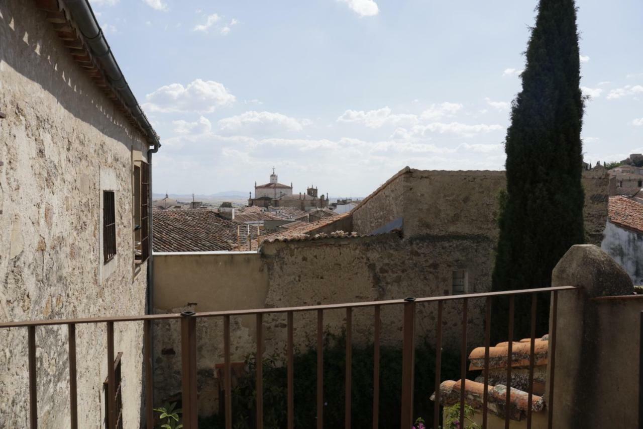 Apartamento En Casa Del S.Xvi Trujillo Luaran gambar